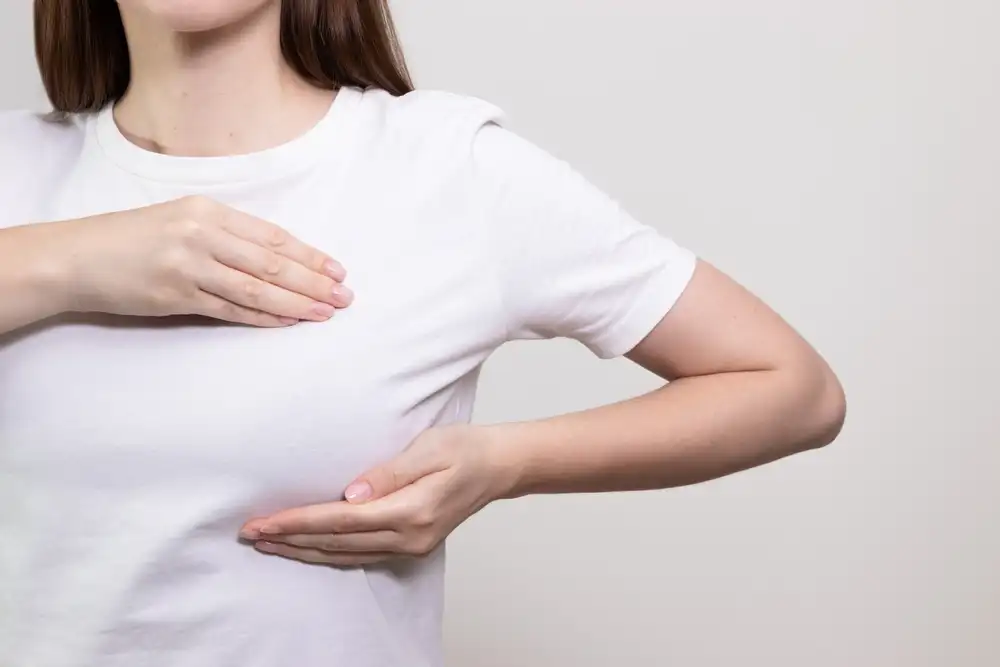 5 طرق فعالة لتكبير الثدي بدون جراحة لنتائج آمنة وطبيعية